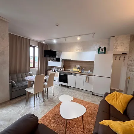 сарафово романс Appartamento Burgas